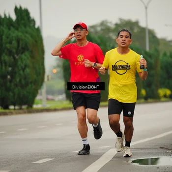 Runner Photo 8493542