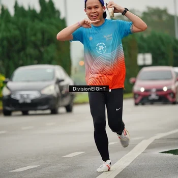 Runner Photo 8493614