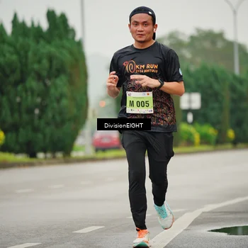 Runner Photo 8493777