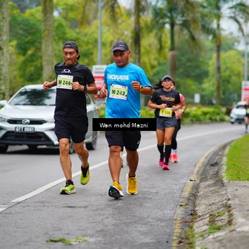 Runner Photo 8493788