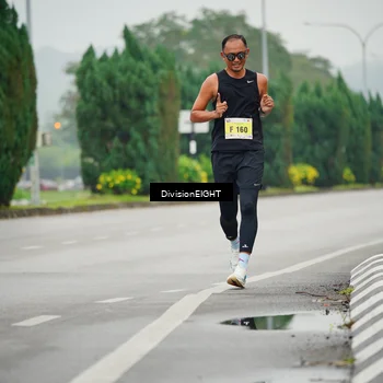 Runner Photo 8493836