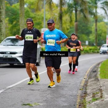 Runner Photo 8493855