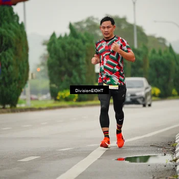 Runner Photo 8493912