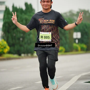 Runner Photo 8494011