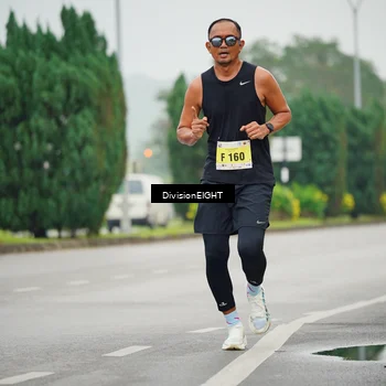 Runner Photo 8494056