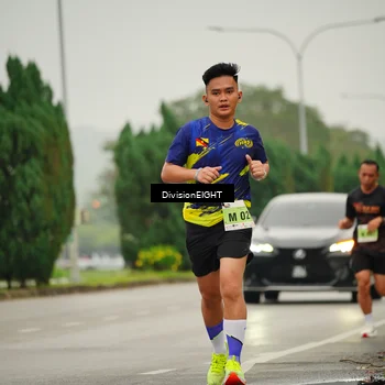 Runner Photo 8494210