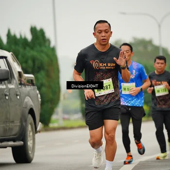 Runner Photo 8494263