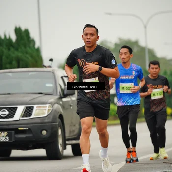 Runner Photo 8494283