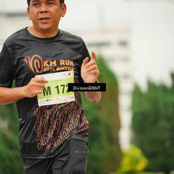 Runner Photo 8494338