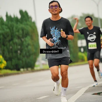 Runner Photo 8494398
