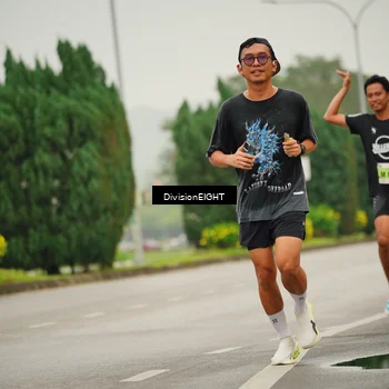 Runner Photo 8494402