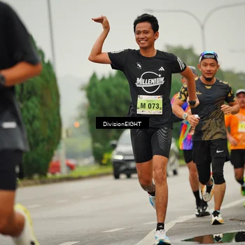Runner Photo 8494465