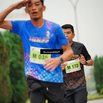 Runner Photo 8494467