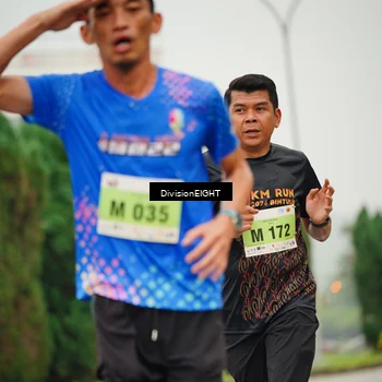 Runner Photo 8494468