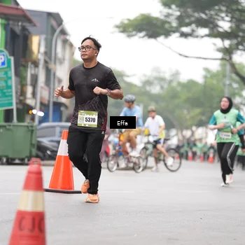Runner Photo 8494538