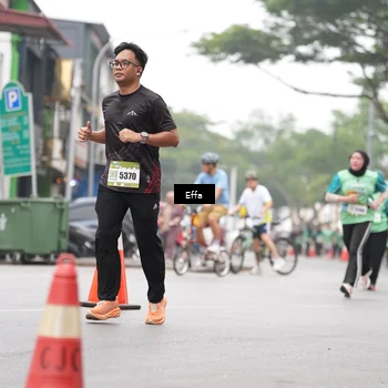 Runner Photo 8494563