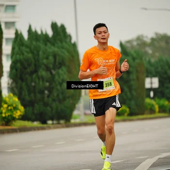 Runner Photo 8494613