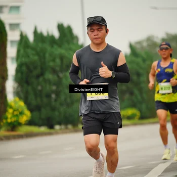 Runner Photo 8494675