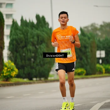Runner Photo 8494680