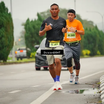 Runner Photo 8494691
