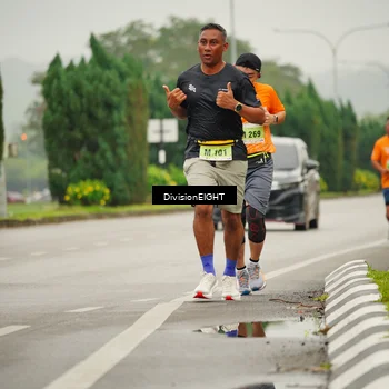 Runner Photo 8494694