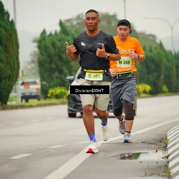 Runner Photo 8494709