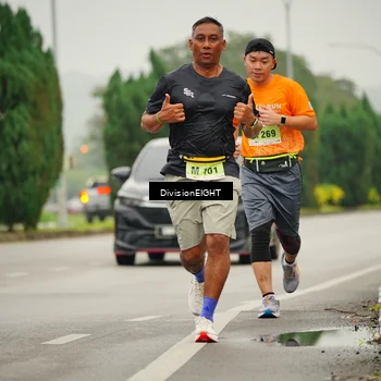 Runner Photo 8494712