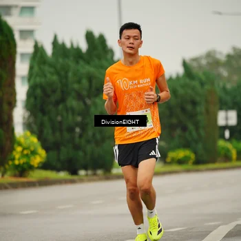 Runner Photo 8494734
