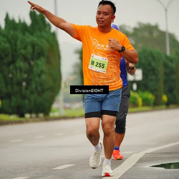 Runner Photo 8494777