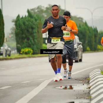 Runner Photo 8494800