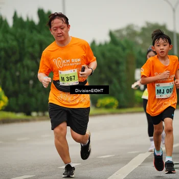 Runner Photo 8494912