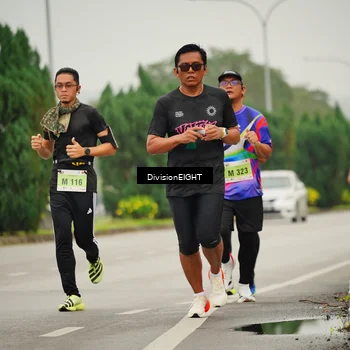 Runner Photo 8494921