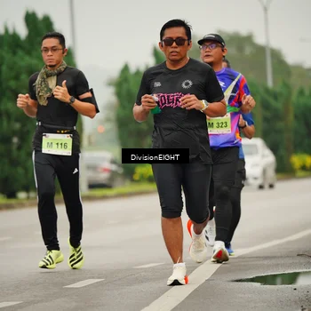 Runner Photo 8494922