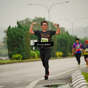Runner Photo 8495044