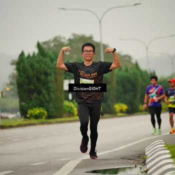 Runner Photo 8495055