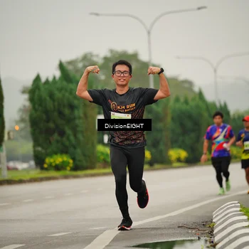 Runner Photo 8495067