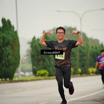 Runner Photo 8495084