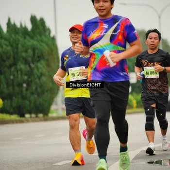 Runner Photo 8495202