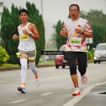 Runner Photo 8495303