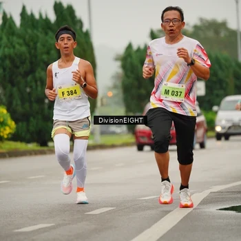 Runner Photo 8495311