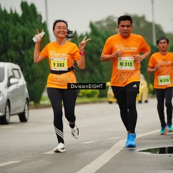 Runner Photo 8495337