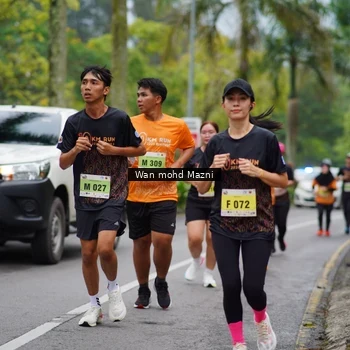 Runner Photo 8495345