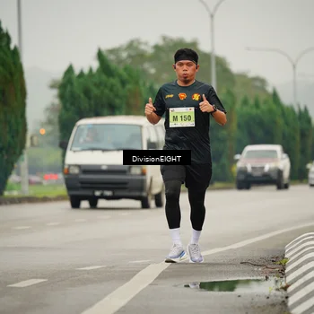 Runner Photo 8495411