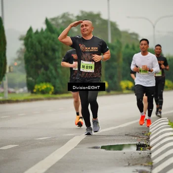 Runner Photo 8495477