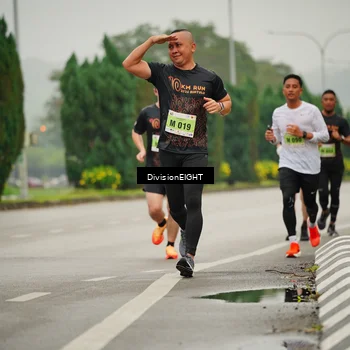 Runner Photo 8495514