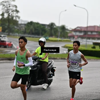 Runner Photo 8495550