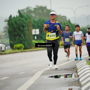Runner Photo 8495711