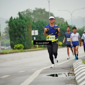 Runner Photo 8495722