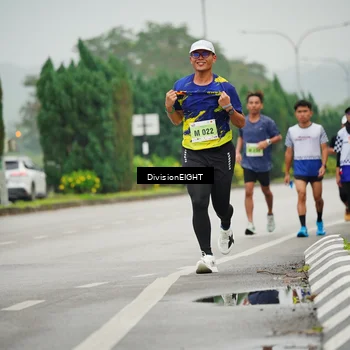 Runner Photo 8495747
