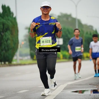 Runner Photo 8495754